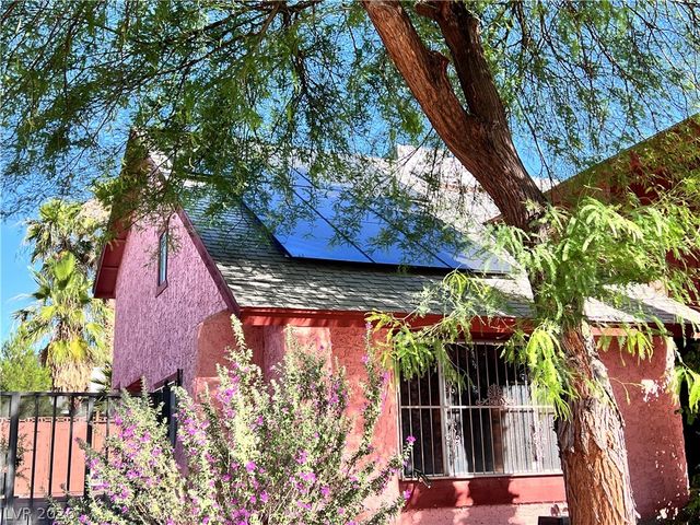 5009 Mesa View Drive, Las Vegas, NV 89120