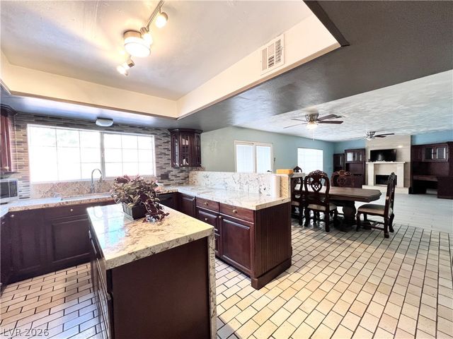 5009 Mesa View Drive, Las Vegas, NV 89120