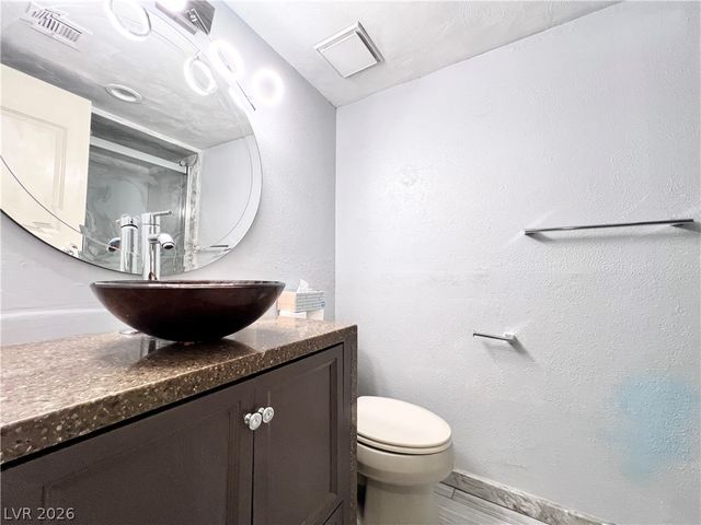 5009 Mesa View Drive, Las Vegas, NV 89120