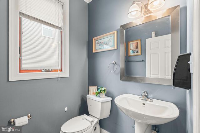 12 PAR AVE, Bensalem, PA 19020