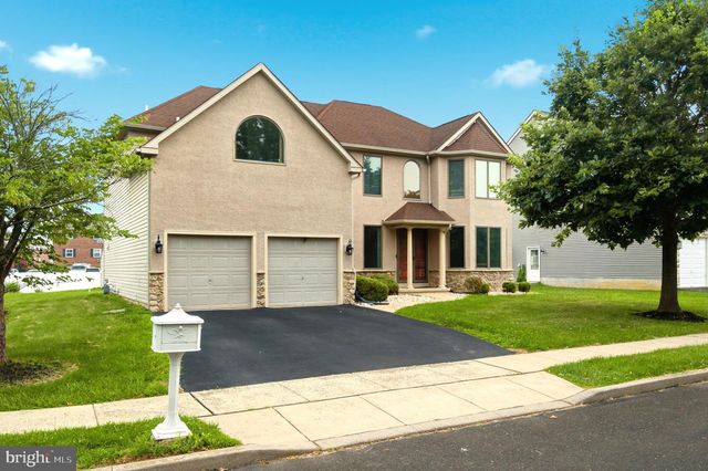 12 PAR AVE, Bensalem, PA 19020