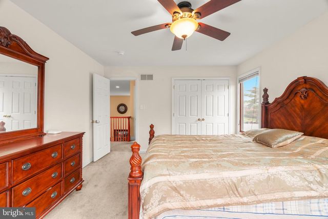 12 PAR AVE, Bensalem, PA 19020