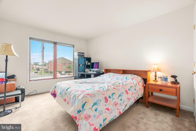 12 PAR AVE, Bensalem, PA 19020