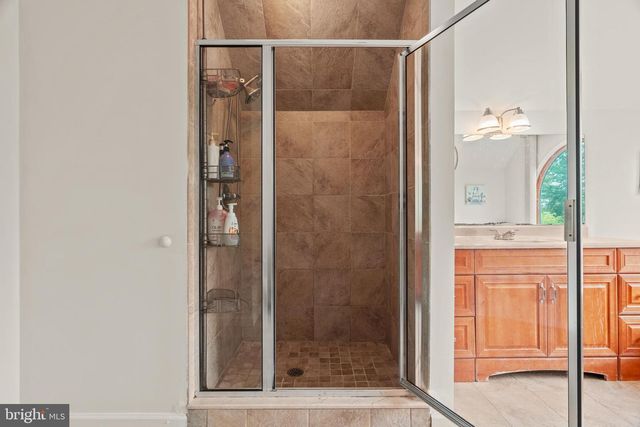 12 PAR AVE, Bensalem, PA 19020