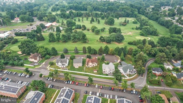 12 PAR AVE, Bensalem, PA 19020