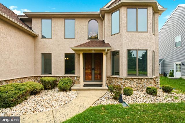 12 PAR AVE, Bensalem, PA 19020