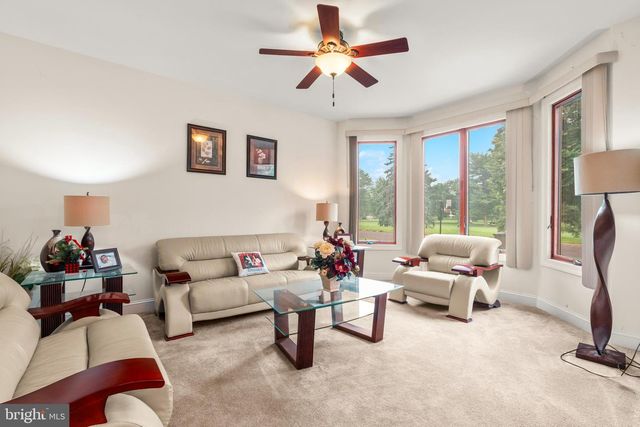 12 PAR AVE, Bensalem, PA 19020