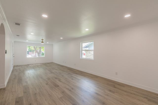 1812 Boyd Street, Dallas, TX 75224