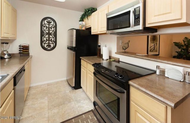 1287 N ALMA SCHOOL Road 277, Chandler, AZ 85224