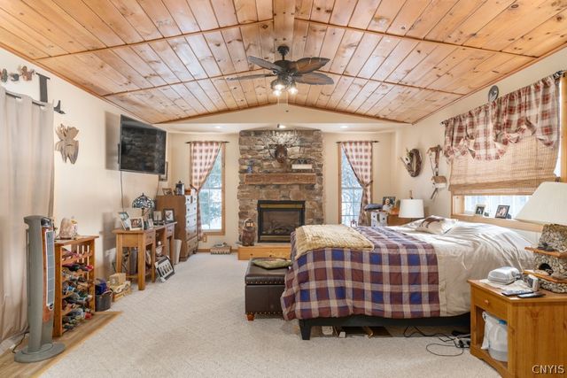 10017 Mallory Road, New Hartford, NY 13413