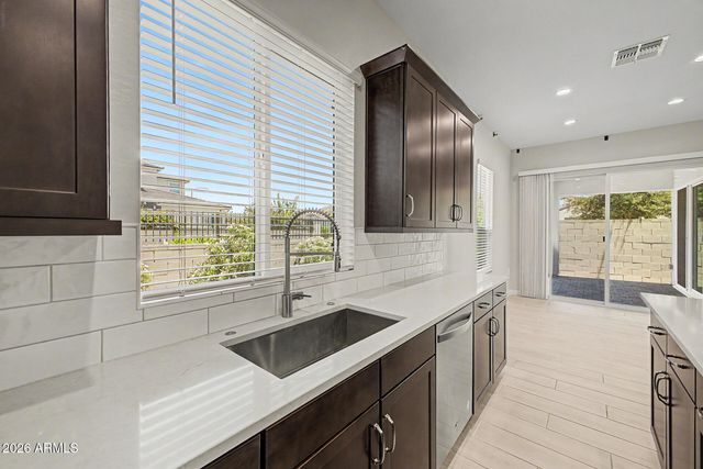 5128 E HELENA Drive, Scottsdale, AZ 85254