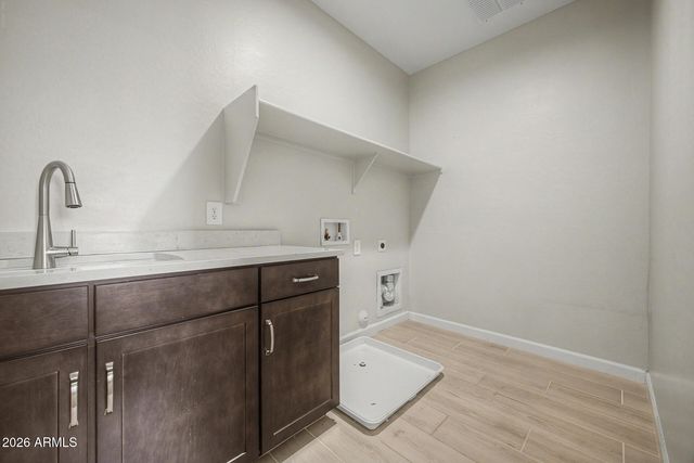 5128 E HELENA Drive, Scottsdale, AZ 85254