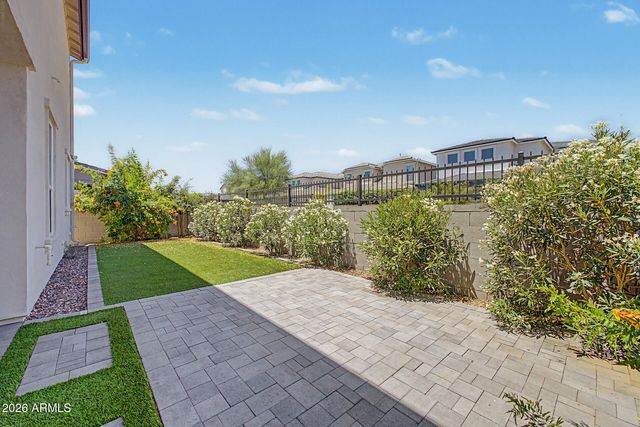 5128 E HELENA Drive, Scottsdale, AZ 85254