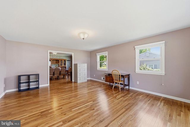 17 BROPHY DR, Ewing, NJ 08638