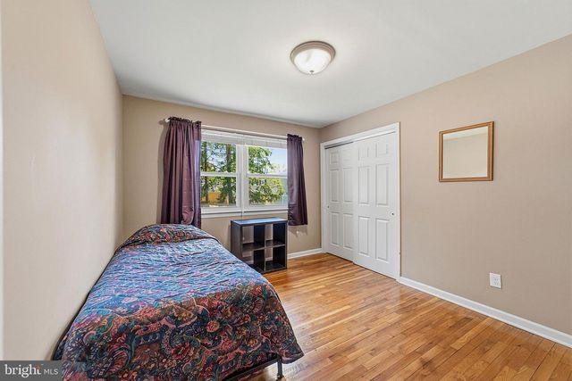17 BROPHY DR, Ewing, NJ 08638