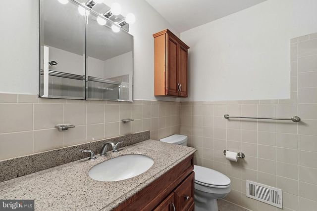 17 BROPHY DR, Ewing, NJ 08638