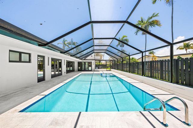 2811 NE 53rd Court, Lighthouse Point, FL 33064