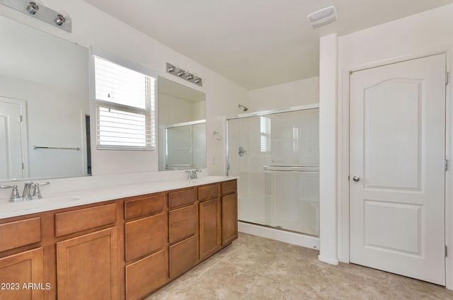 2223 S PONDEROSA Drive, Gilbert, AZ 85295