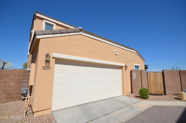 2223 S PONDEROSA Drive, Gilbert, AZ 85295