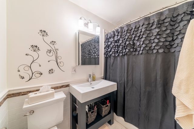 1340 N Dearborn Street 5C, Chicago, IL 60610