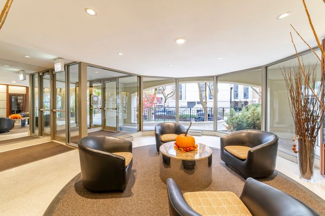 1340 N Dearborn Street 5C, Chicago, IL 60610