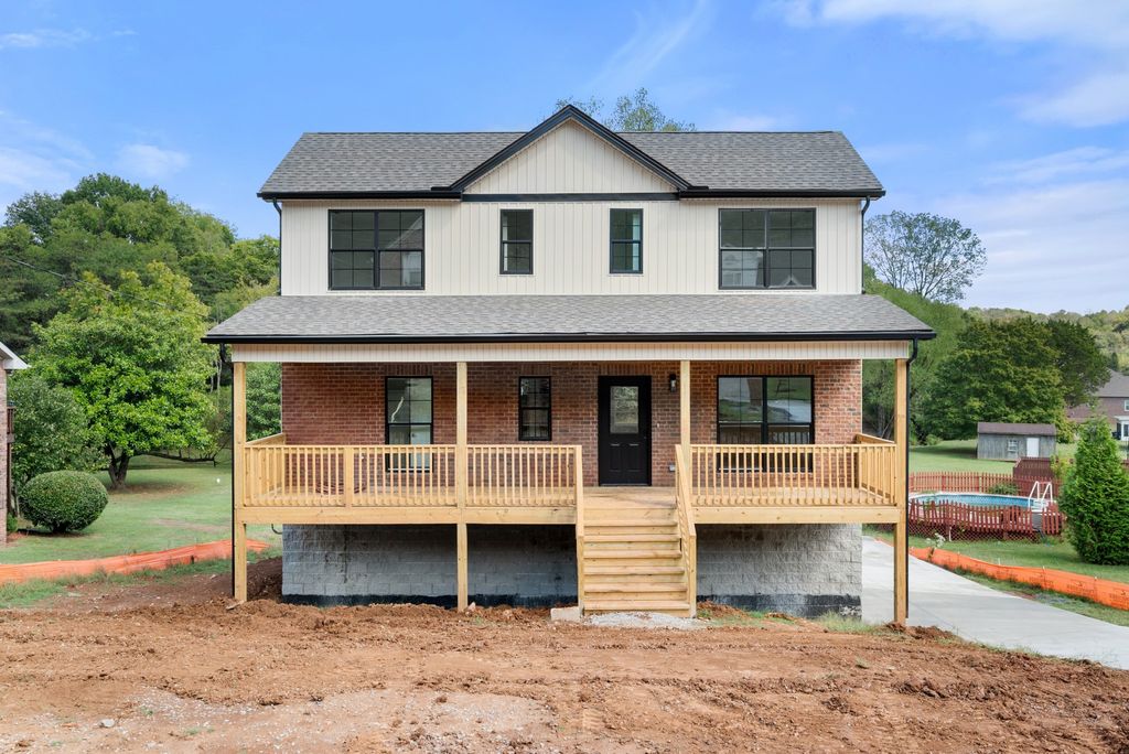 4729 Indian Summer Dr, Nashville, TN 37207