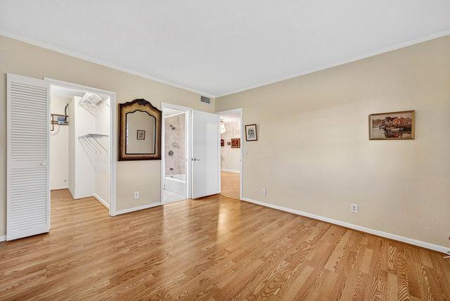 300 NE 20th Street 308, Boca Raton, FL 33431