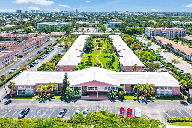 300 NE 20th Street 308, Boca Raton, FL 33431