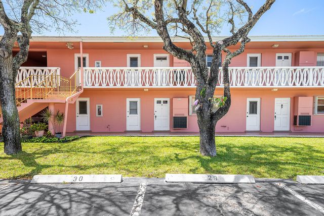 300 NE 20th Street 308, Boca Raton, FL 33431