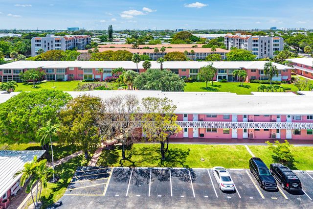 300 NE 20th Street 308, Boca Raton, FL 33431