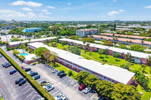 300 NE 20th Street 308, Boca Raton, FL 33431