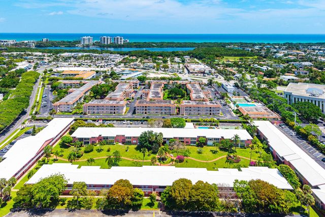 300 NE 20th Street 308, Boca Raton, FL 33431