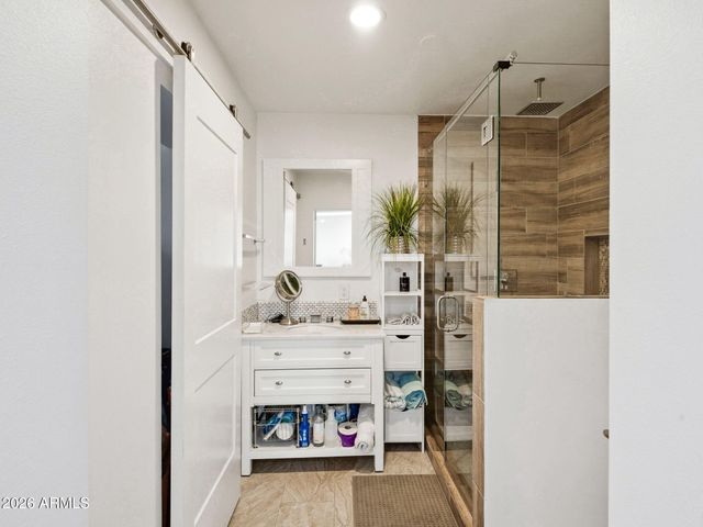 5229 N 18TH Place, Phoenix, AZ 85016