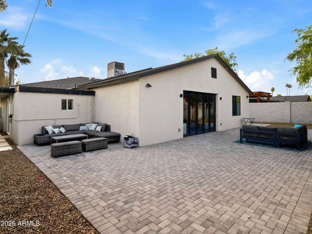 5229 N 18TH Place, Phoenix, AZ 85016