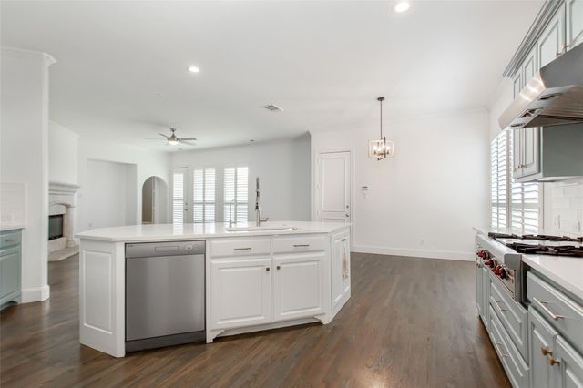 921 Pine Burst Drive, Allen, TX 75013