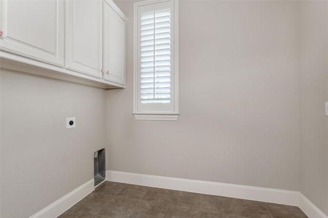 921 Pine Burst Drive, Allen, TX 75013