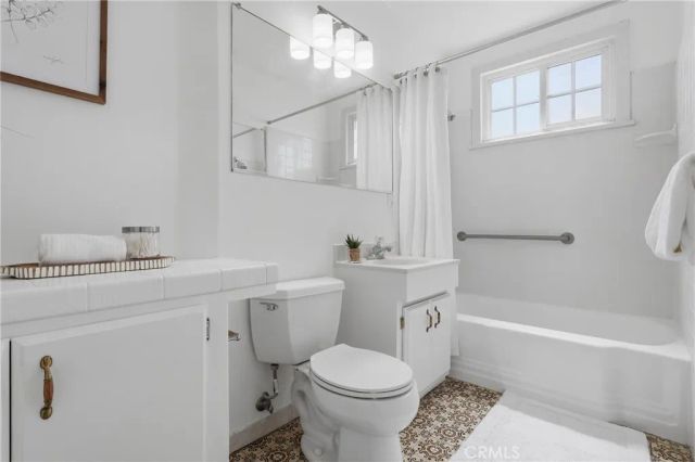 22415 Redbeam Avenue, Torrance, CA 90505