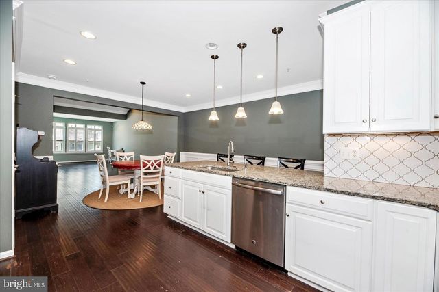 1276 DRYDOCK ST, Brunswick, MD 21716