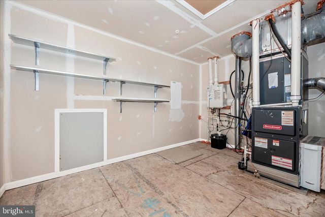 1276 DRYDOCK ST, Brunswick, MD 21716