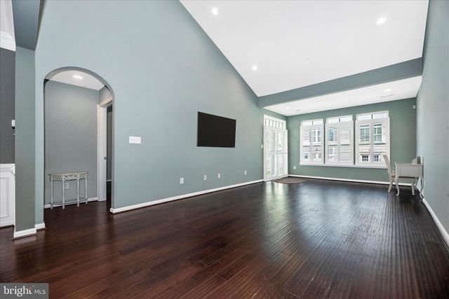 1276 DRYDOCK ST, Brunswick, MD 21716