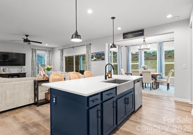 7017 Kingfisher Way, Belmont, NC 28012