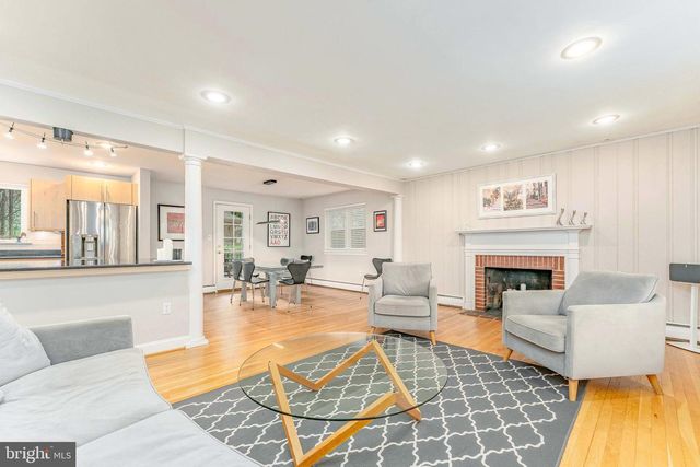 339 GREENE RD, Berwyn, PA 19312