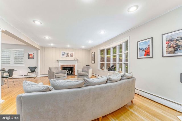 339 GREENE RD, Berwyn, PA 19312