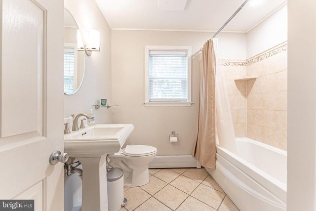 339 GREENE RD, Berwyn, PA 19312