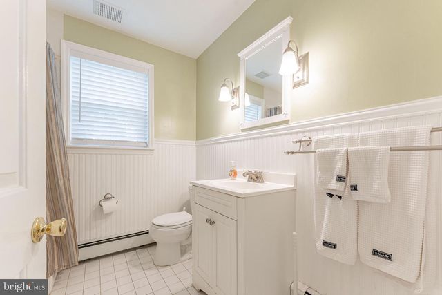 339 GREENE RD, Berwyn, PA 19312