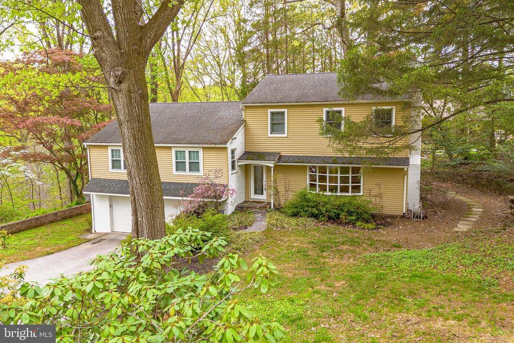 339 GREENE RD, Berwyn, PA 19312