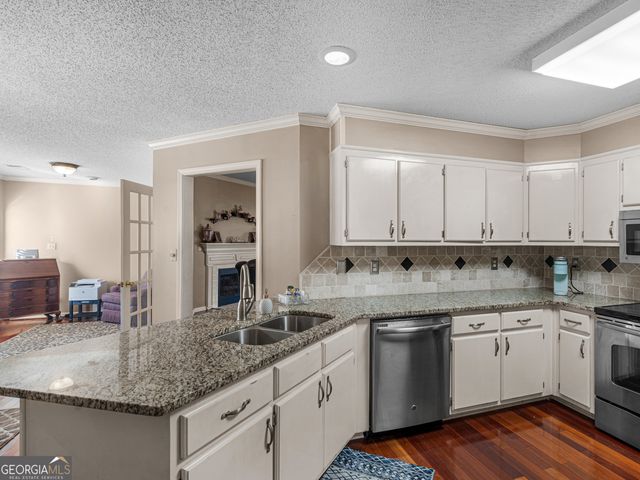 521 Horseshoe Circle, Stockbridge, GA 30281