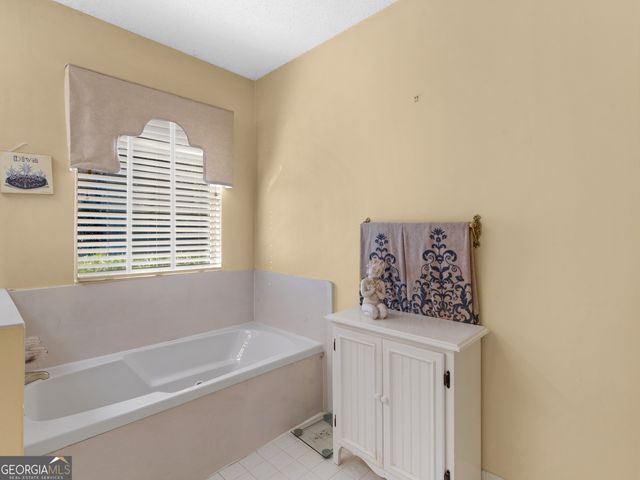 521 Horseshoe Circle, Stockbridge, GA 30281