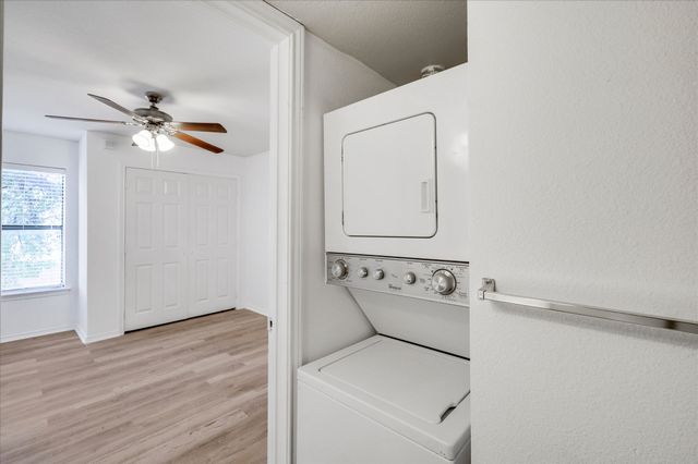 9831 Walnut Street 212, Dallas, TX 75243