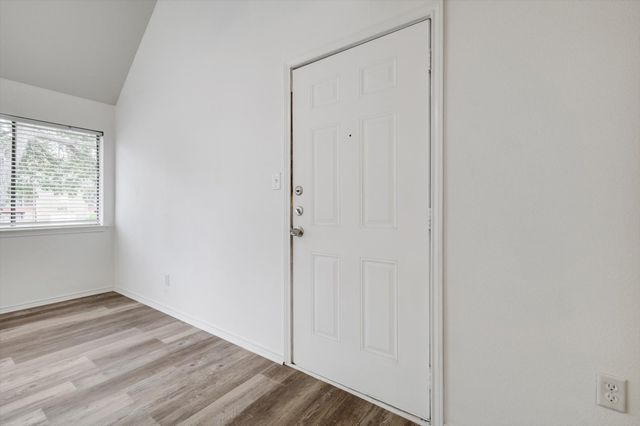 9831 Walnut Street 212, Dallas, TX 75243